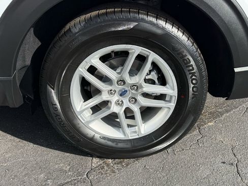 Used 2026 Ford Explorer Active w/ Active Comfort Package image 14