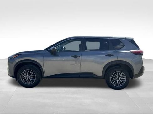 Used 2023 Nissan Rogue S AWD/4WD image 6