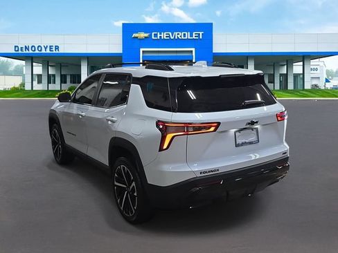 New 2026 Chevrolet Equinox RS w/ Convenience Package III FWD image 10