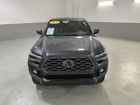 Used 2023 Toyota Tacoma SR image 3