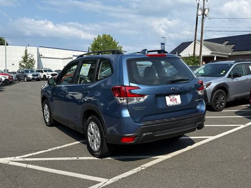 Certified 2023 Subaru Forester AWD/4WD image 3