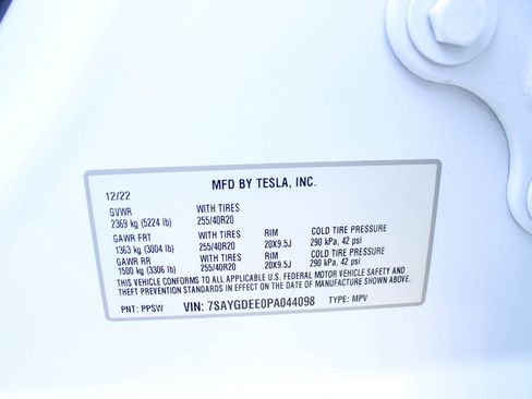 Used 2023 Tesla Model Y Long Range AWD/4WD image 45