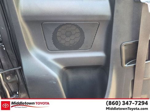 Used 2017 Toyota Tacoma TRD Sport w/ Tow Package (A/T) AWD/4WD image 26
