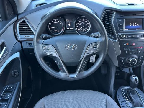 Used 2017 Hyundai Santa Fe Sport image 16