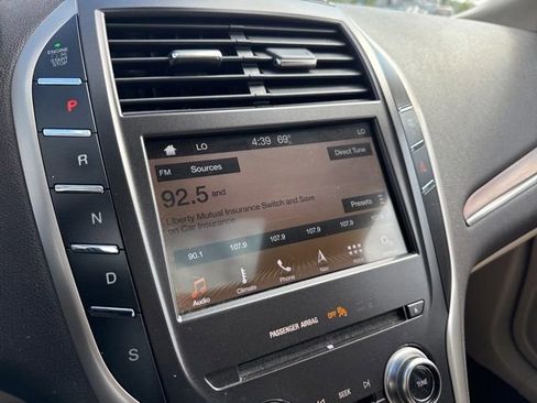 Used 2019 Lincoln MKC Select w/ Select Plus Package AWD/4WD image 34