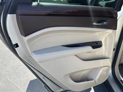 Used 2016 Cadillac SRX Luxury w/ Driver Awareness Package FWD image 22