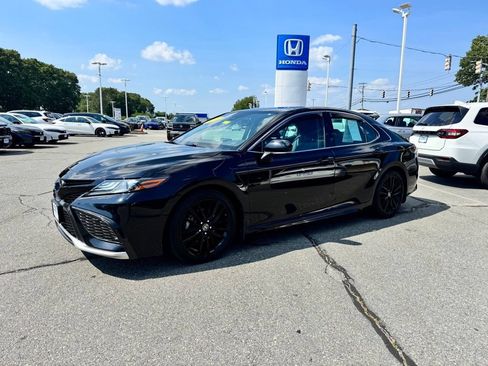 Used 2023 Toyota Camry XSE FWD image 1