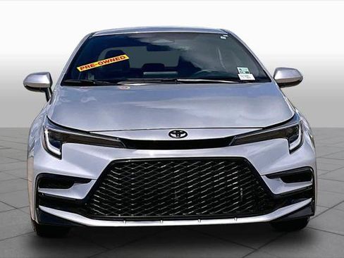 Certified 2026 Toyota Corolla SE FWD image 3