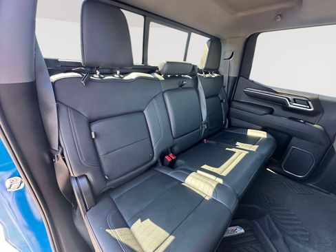 Used 2022 Chevrolet Silverado 1500 LTZ w/ LTZ Premium Package AWD/4WD image 25