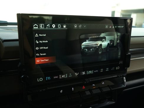 Used 2026 GMC Hummer EV 4x4 Crew Cab w/ LPO, Dark Essentials Package image 10