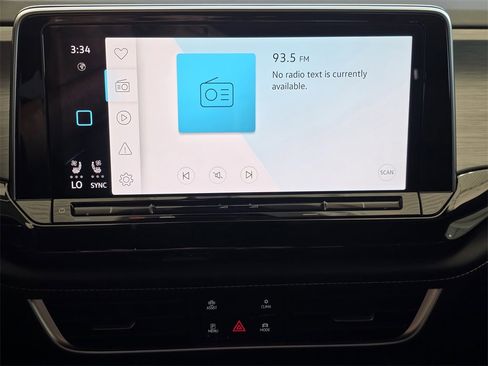 New 2026 Volkswagen Atlas Cross Sport SE image 13