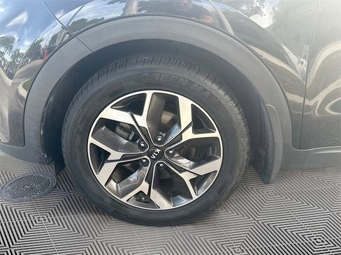 Used 2020 Kia Sportage EX image 33