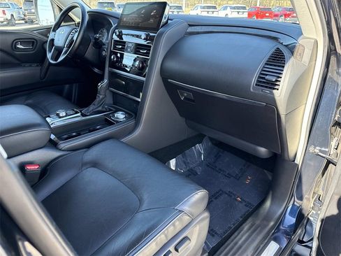 Used 2024 INFINITI QX80 Luxe image 31