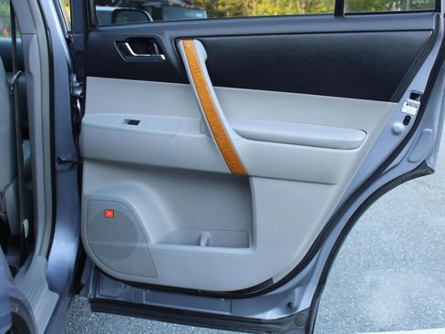 Used 2008 Toyota Highlander Limited image 18