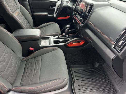 Used 2025 Nissan Frontier PRO-4X AWD/4WD image 14
