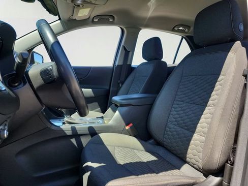 Used 2021 Chevrolet Equinox LT FWD image 12