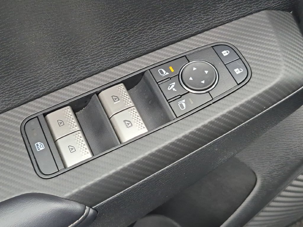 Used 2025 Mitsubishi Outlander SE AWD/4WD image 10