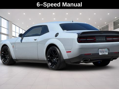Used 2021 Dodge Challenger R/T Scat Pack RWD image 6
