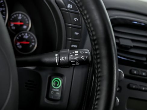 Used 2013 Chevrolet Corvette Z06 w/ Battery Protection Package image 29