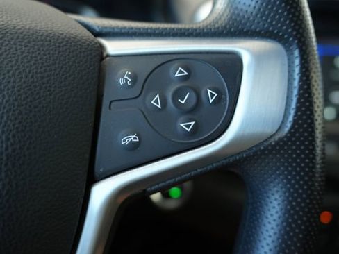Used 2022 GMC Terrain SLE w/ Driver Convenience Package FWD image 21
