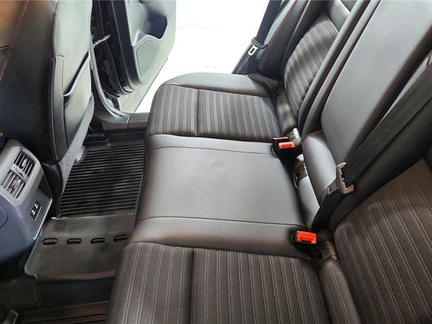 Certified 2025 Nissan Rogue SV image 32