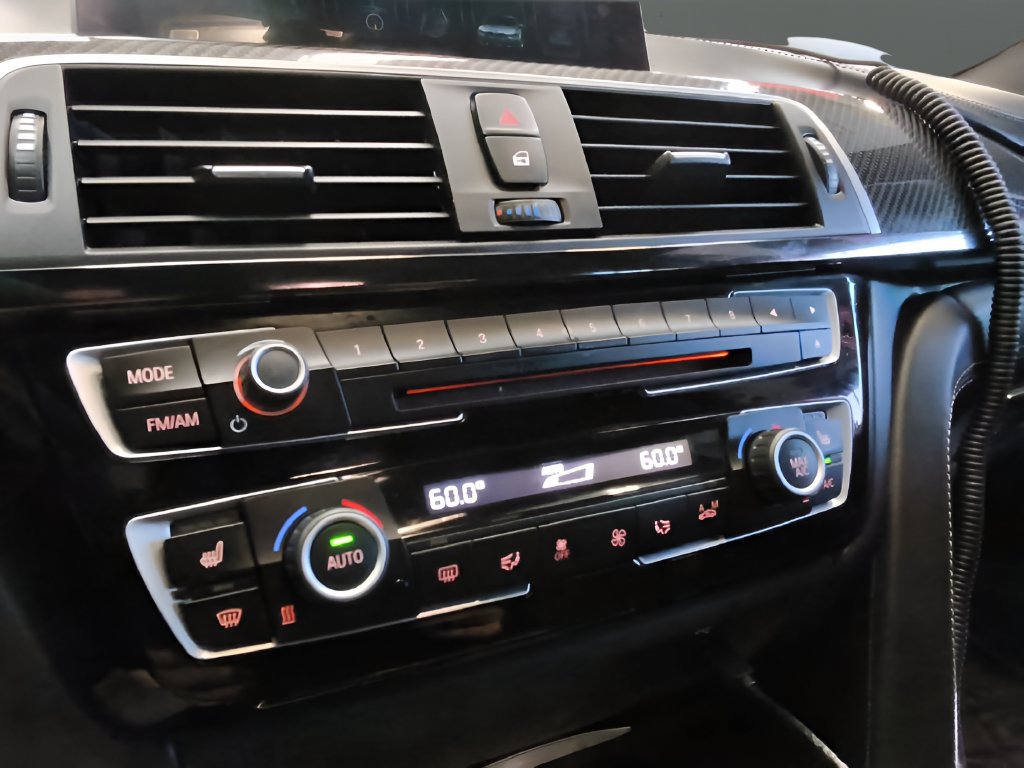 Used 2017 BMW M3 RWD image 16