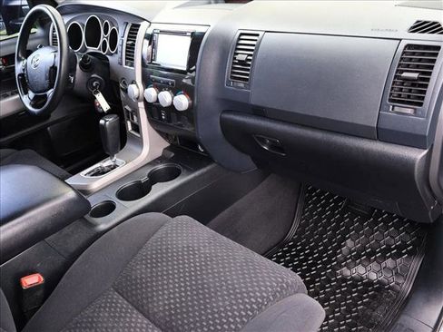Used 2012 Toyota Tundra 4x4 CrewMax image 26