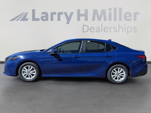 Certified 2025 Toyota Camry LE FWD image 2