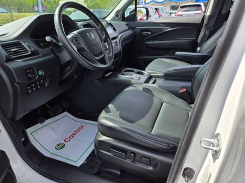 Used 2023 Honda Ridgeline RTL-E image 9