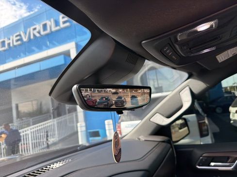 Used 2022 Chevrolet Silverado 1500 High Country w/ Technology Package image 13