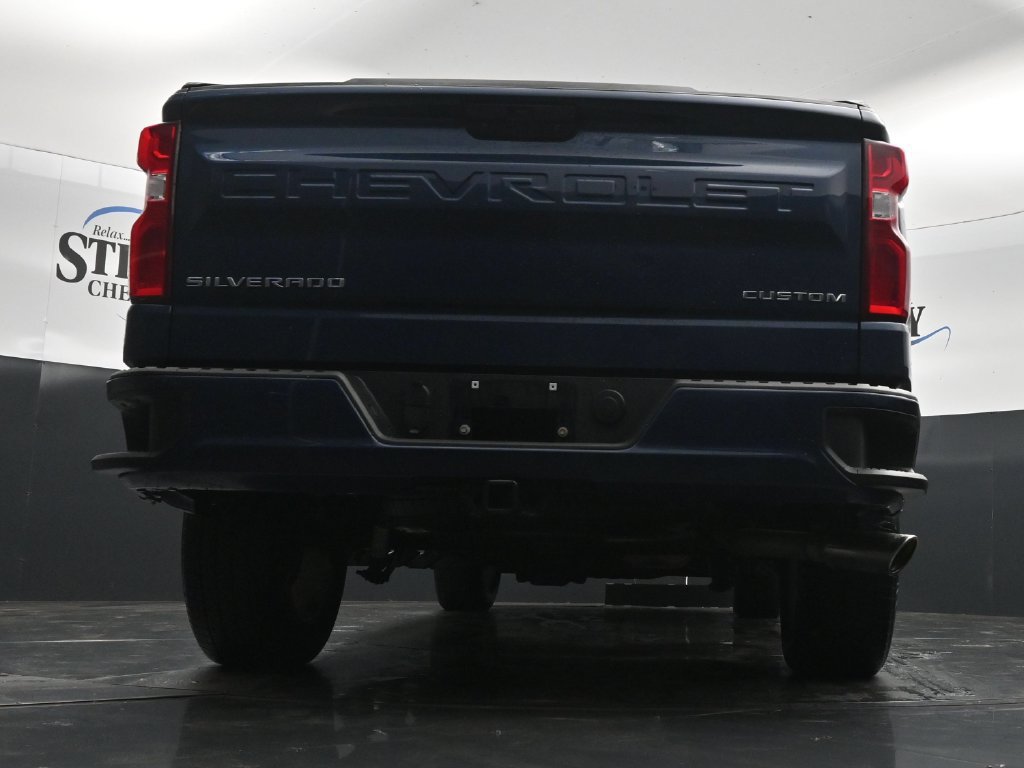 Used 2021 Chevrolet Silverado 1500 Custom AWD/4WD image 31