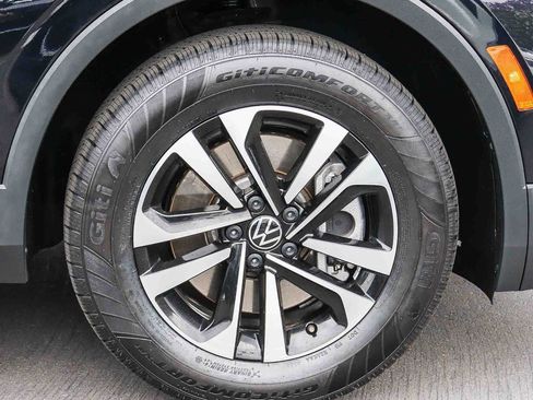 Used 2022 Volkswagen Tiguan S FWD image 6