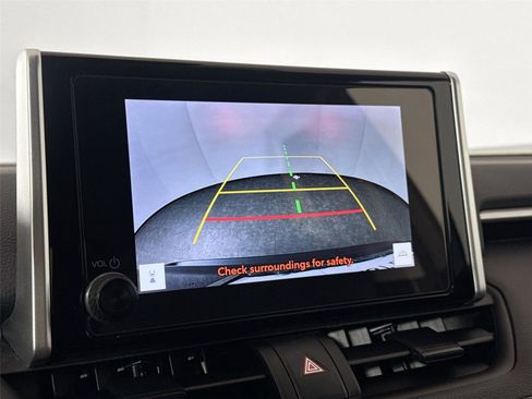 Used 2024 Toyota RAV4 LE image 22