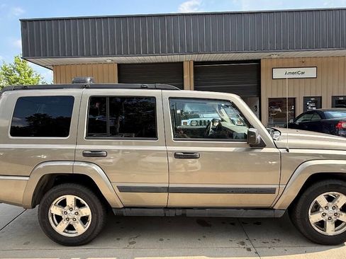Used 2006 Jeep Commander 2WD image 17