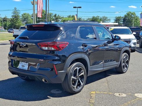 Used 2023 Chevrolet TrailBlazer RS w/ Sun and Liftgate Package AWD/4WD image 7