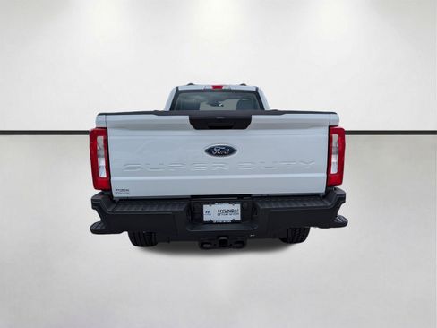 Used 2025 Ford F350 XL w/ XL Driver Assist Package AWD/4WD image 4