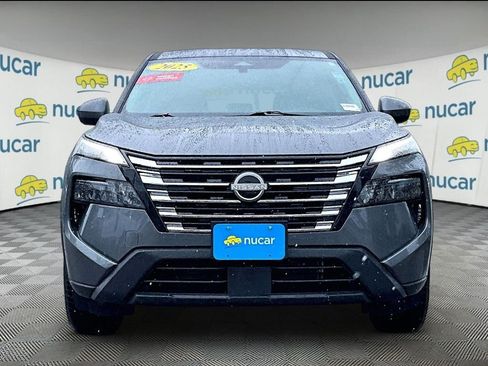 Used 2025 Nissan Rogue SV AWD/4WD image 2