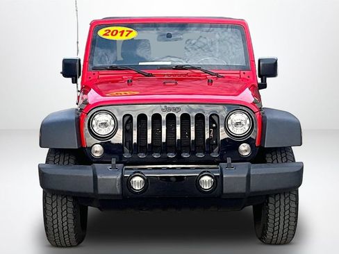 Used 2017 Jeep Wrangler Sport AWD/4WD image 2