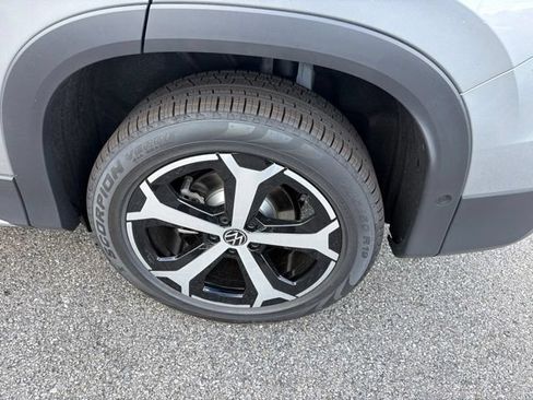 New 2026 Volkswagen Tiguan SE AWD/4WD image 10