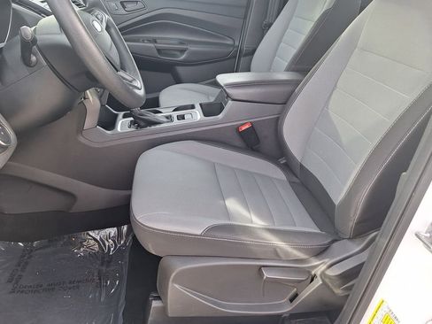 Used 2017 Ford Escape S image 11
