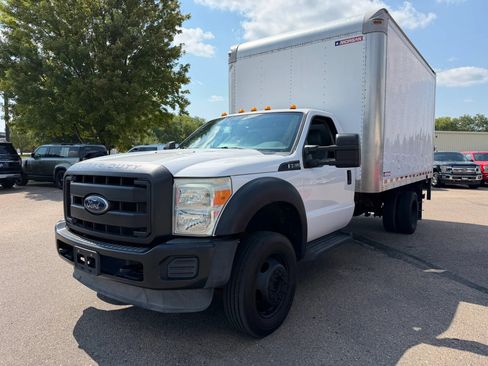 Used 2016 Ford F550 4x4 Regular Cab Super Duty image 4
