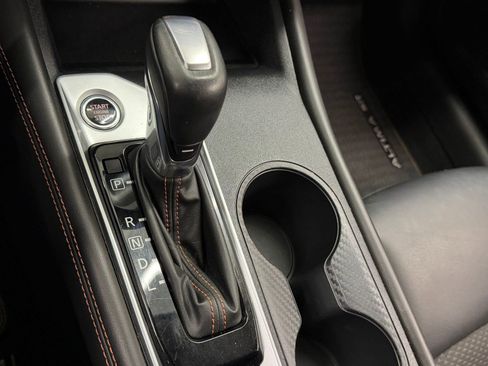 Used 2022 Nissan Altima 2.0 SR FWD image 16