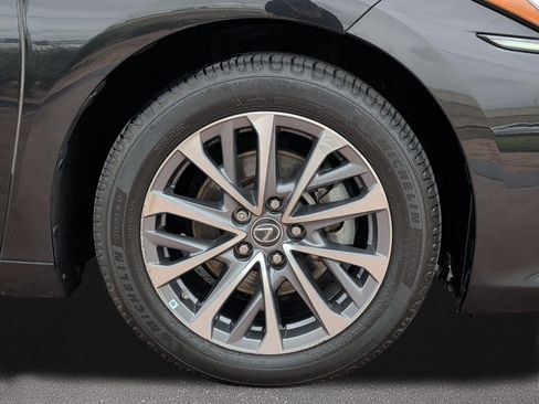 Used 2022 Lexus ES 350 w/ Accessory Package 2 FWD image 7