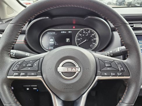 Used 2023 Nissan Versa SR w/ Electronics Package image 11