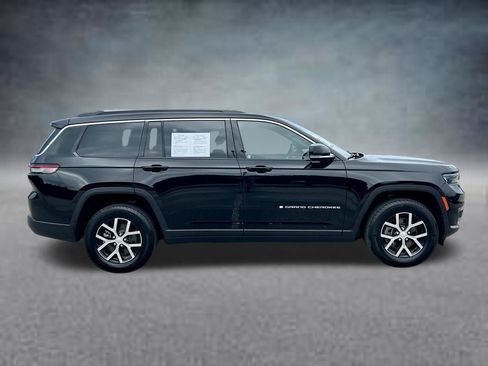 Used 2024 Jeep Grand Cherokee L Limited RWD image 4