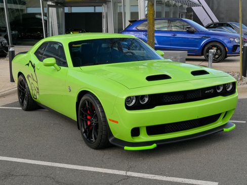 Used 2023 Dodge Challenger SRT Hellcat image 3