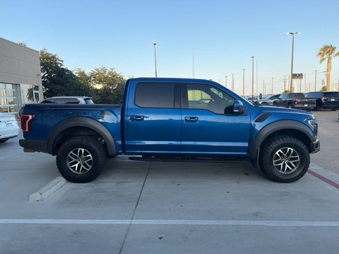 Used 2018 Ford F150 Raptor w/ Equipment Group 802A Luxury AWD/4WD image 4