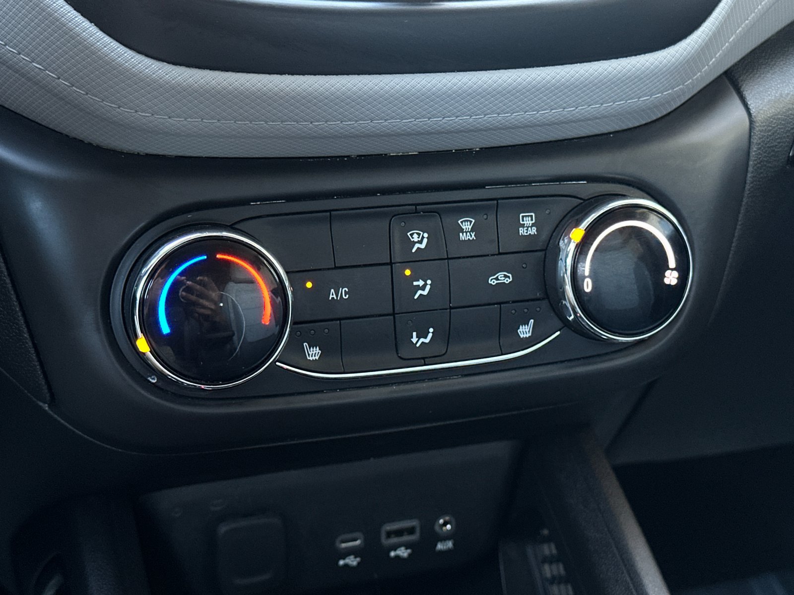Used 2022 Chevrolet TrailBlazer LT AWD/4WD image 18