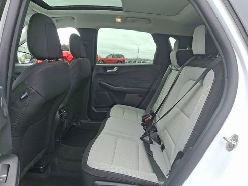 New 2025 Ford Escape Active w/ Active Premium Tech Pack AWD/4WD image 8