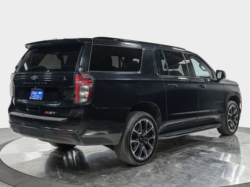 Used 2024 Chevrolet Suburban RST w/ Luxury Package AWD/4WD image 7